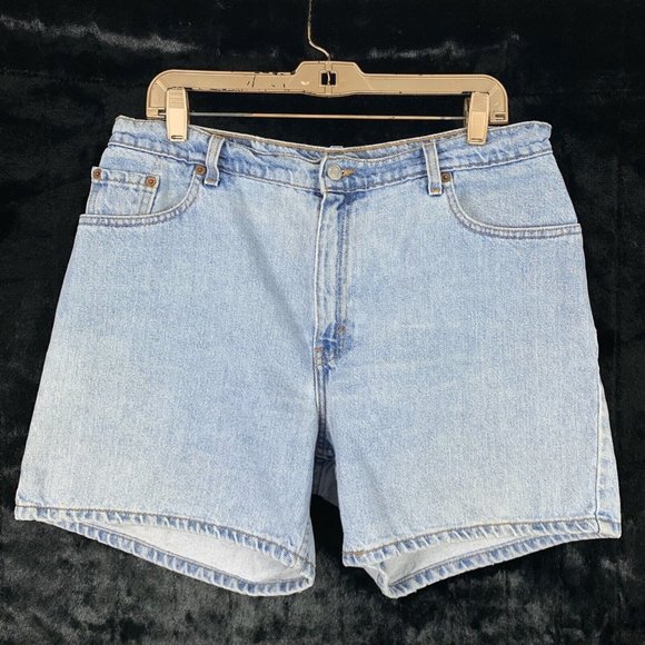 Vintage Levis Size 14 Jean Shorts Mid High Rise Light Wash Denim RUNS SMALL